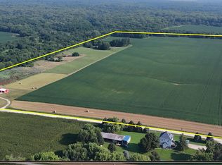 20530 E Pleasant Hill Rd, Farmington, IL 61531