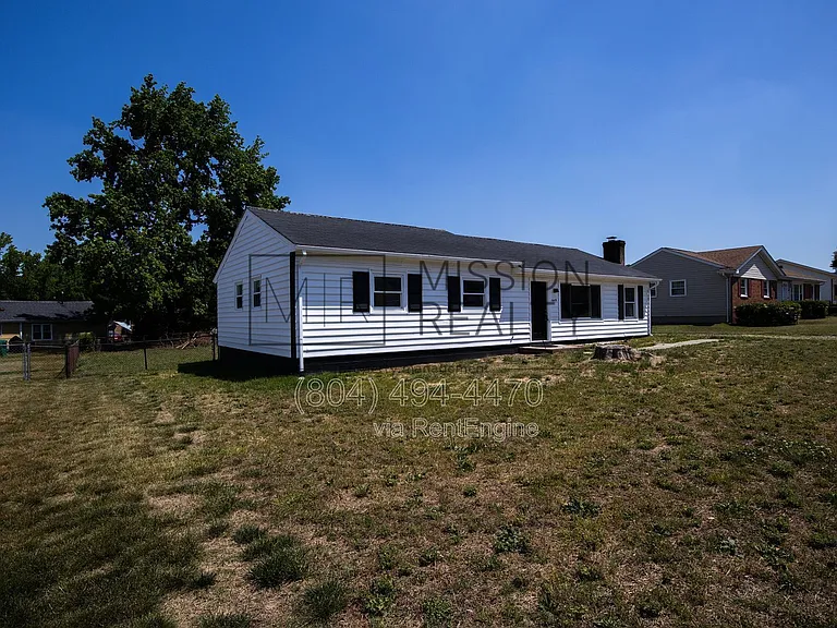 1649 Delmar Ave — Photo 18