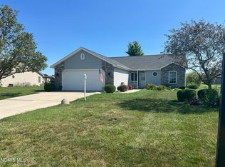 706 Countryview Dr, Paulding, OH 45879
