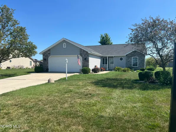 706 Countryview Dr, Paulding, OH 45879