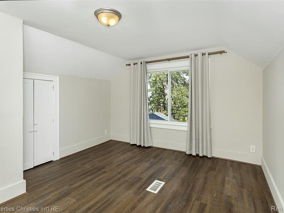 316 Spencer St, photo 27