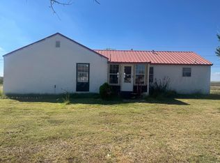 902 Avenue J, Sunray, TX 79086