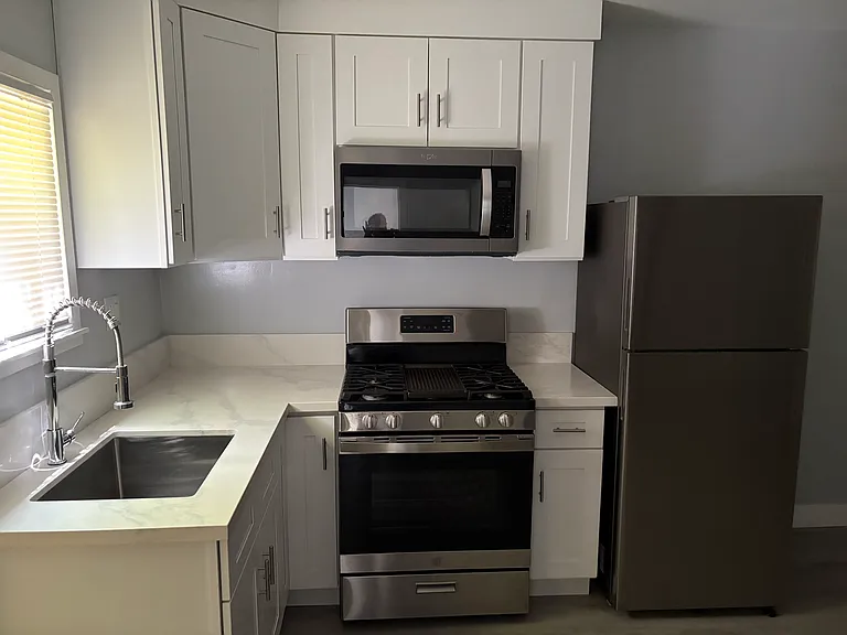 614 Hauser Blvd — Photo 12