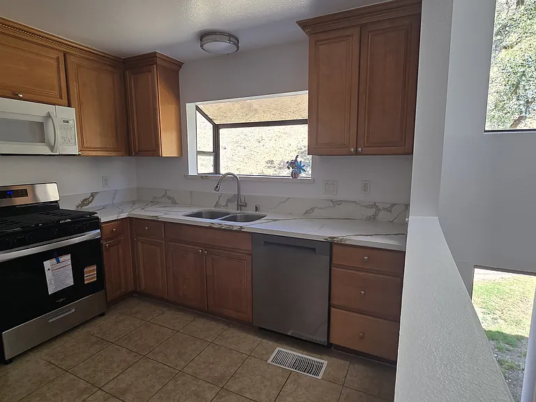 26018 Alizia Canyon Dr #C — Photo 6