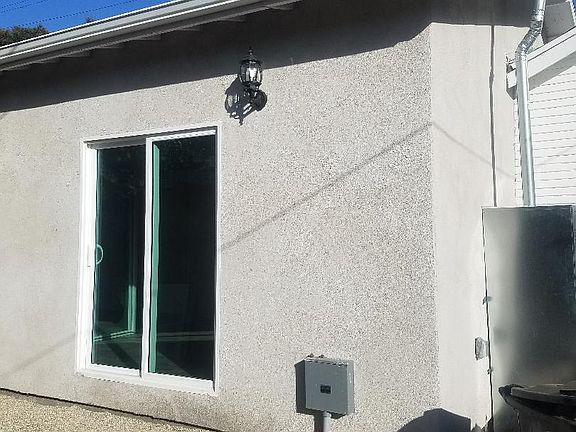 2nd image of 2412 Alsace Ave