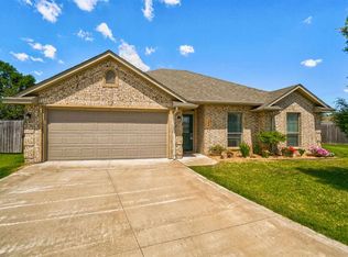 208 NW Jordan Way, Cache, OK 73527