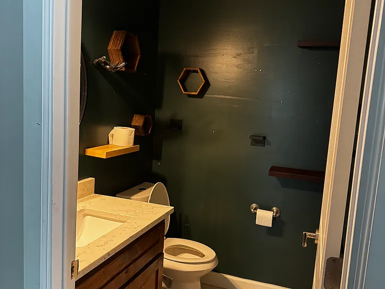 1215 N Cheyenne Ave — Photo 11