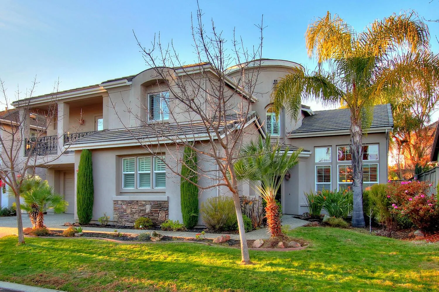 1657 Grey Owl Cir photo 1