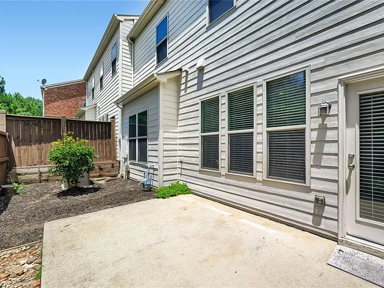 2444 Norwood Dr SE — Photo 29