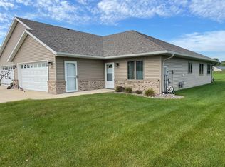 101 Brittany Way SE, Grand Meadow, MN 55936
