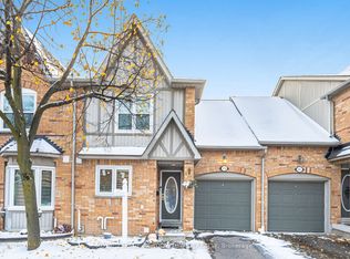 5865 Dalebrook Cres #15B, Mississauga, ON L5M 5X1