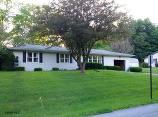 121 Bloom Rd, Altoona, PA 16601