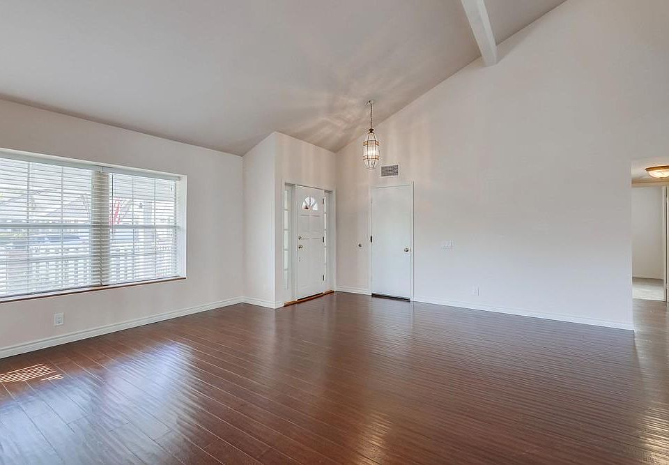 1st image of 24861 Hon Ave