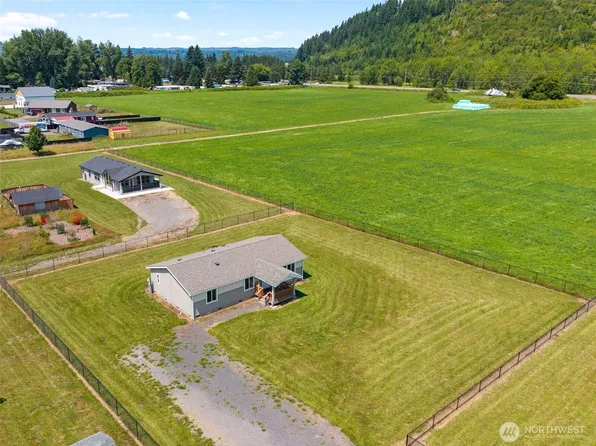 208 Mossyrock Road W, Mossyrock, WA 98564