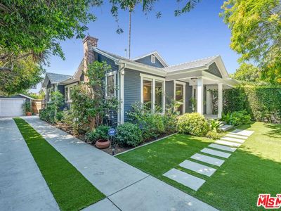 7024 De Longpre Ave, Los Angeles, CA, 90028