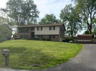 164 Woodstock Ln, Bristol, VA 24201
