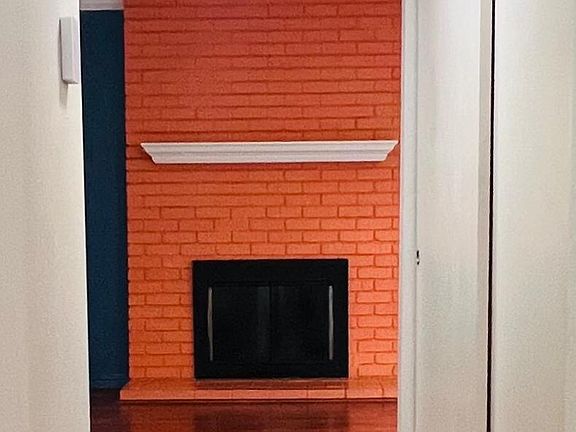 4th image of 99 E Middlefield Rd APT 23