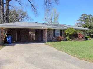 300 Venetian Way, Hattiesburg, MS 39401