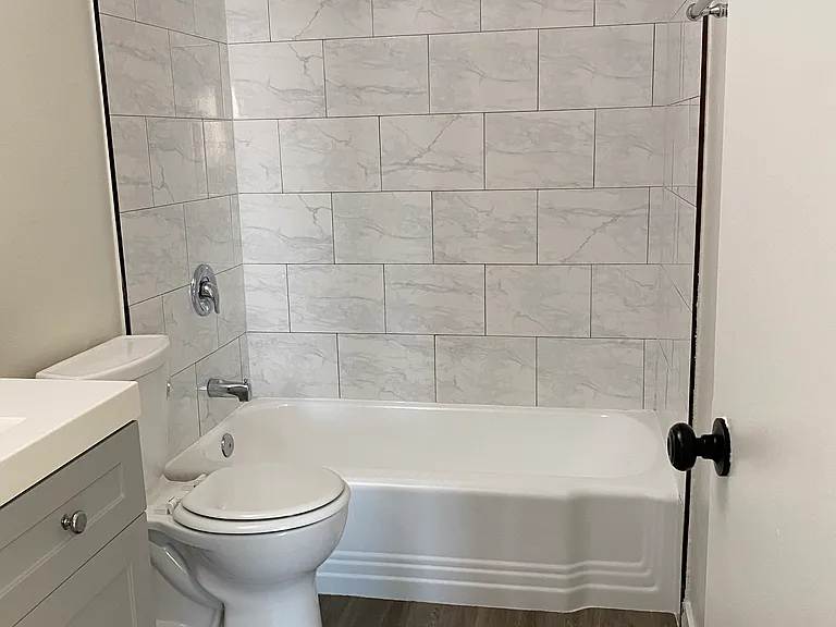 1014 W. Huntington Dr. — Photo 39