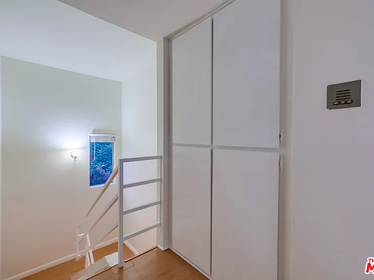 1077 W Kensington Rd #3 — Photo 47