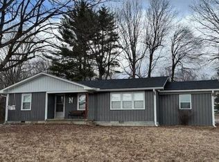 710 Cemetery Rd, Scottsville, KY 42164