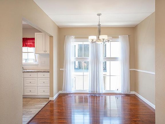 4th image of 1809 Huntington Dr APT C