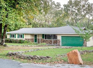 908 Oak St, Mountain View, AR 72560