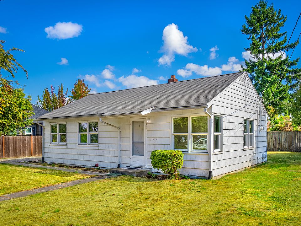 Cutest rambler walking distance to the town of Sumner.