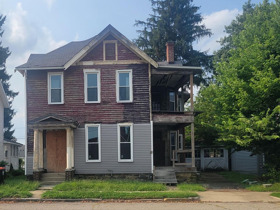 2nd image of 108 W Locust St