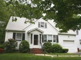 584 Berlant Ave, Roselle, NJ