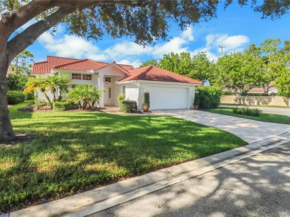 7500 San Miguel WAY, NAPLES, FL 34109