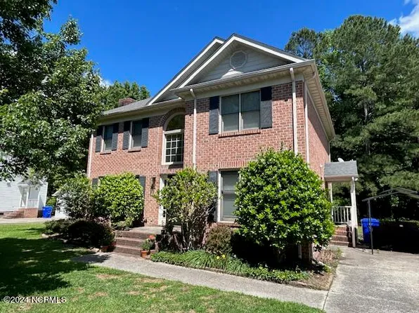 4004 Treetops Circle, Winterville, NC 28590