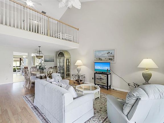 3rd image of 205 Deerwood CIR #103