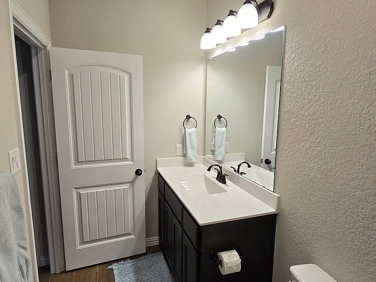 7608 Rothbury Dr — Photo 20