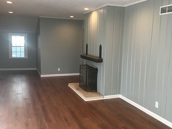 4th image of 6052 5th Ave