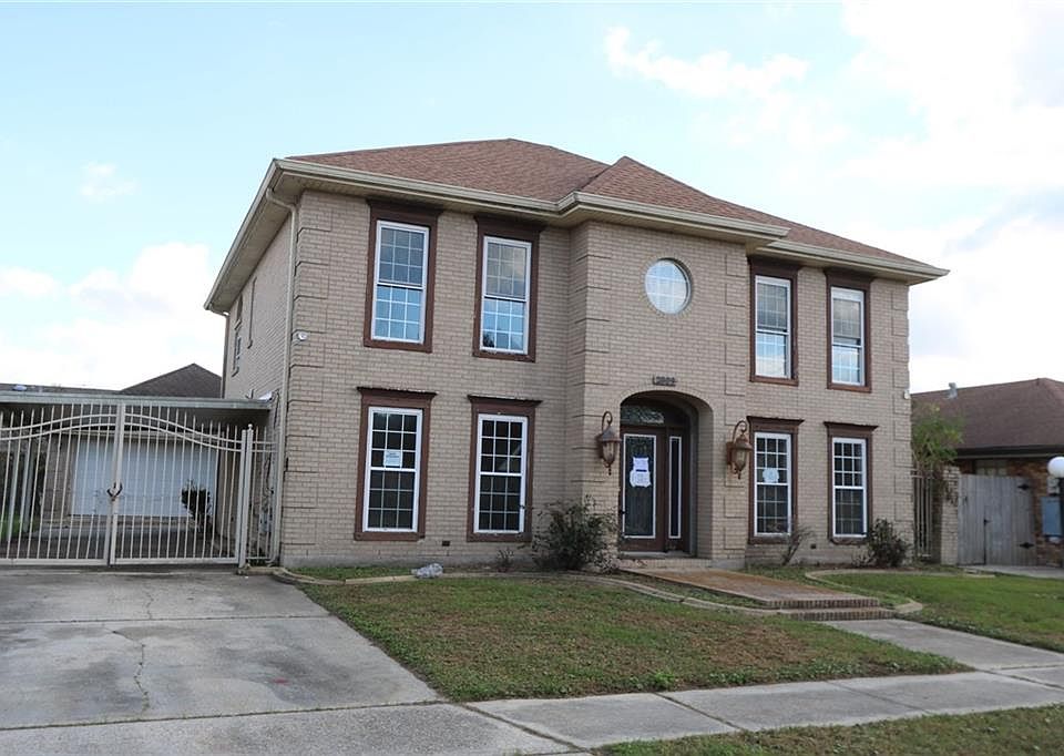 1st image of 2809 Acorn Dr