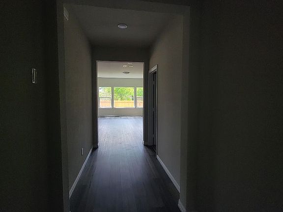 4th image of 3314 Gordon St