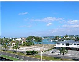 5th image of 400 Island Way APT 411