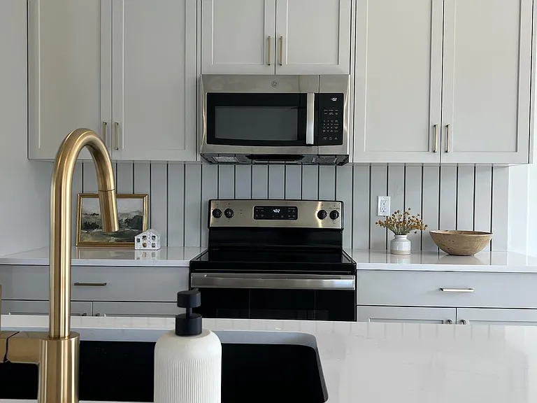 Kitchen cabinets