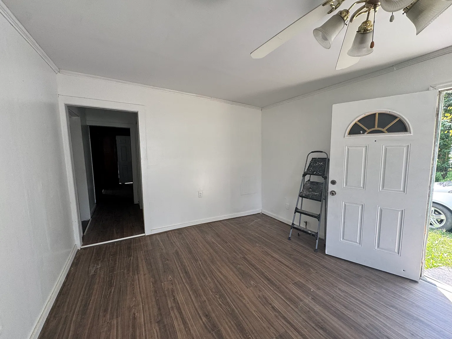 3 bed, 990 sqft, $700 — Photo 4