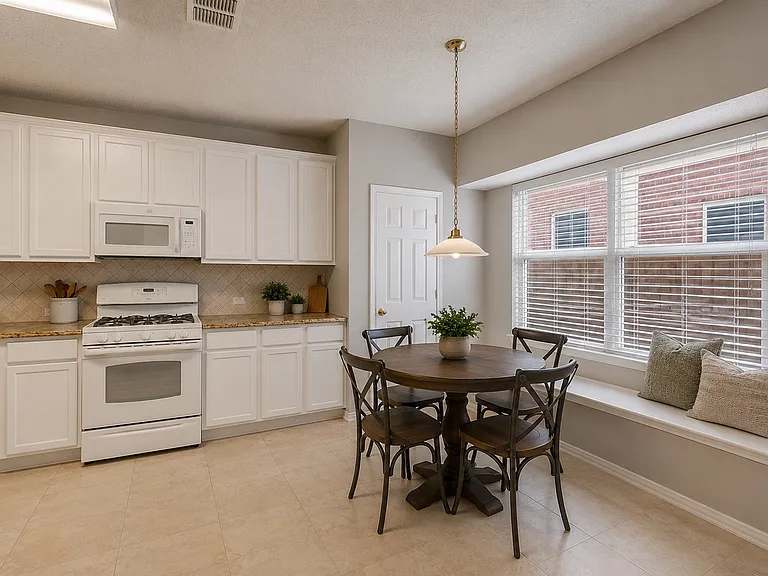 7211 Waterlily Ln — Photo 6