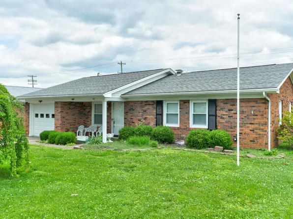916 19th St, Tell City, IN 47586