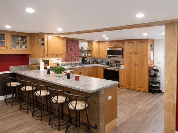 511 Old State Rd, Sweet Valley, PA 18656