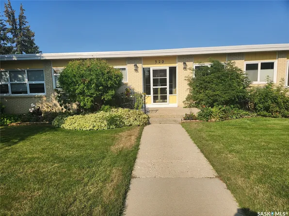 320 13th Avenue NE #5, Swift Current, SK S9H 2V9