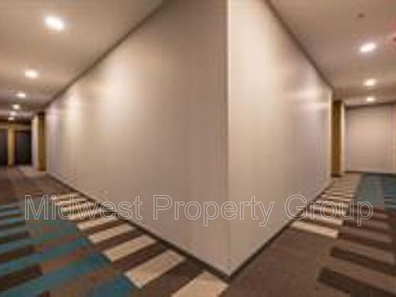 3rd image of 4100 Lindell Blvd APT 307