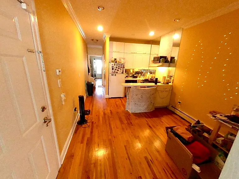 405 2nd St #1R — Photo 3