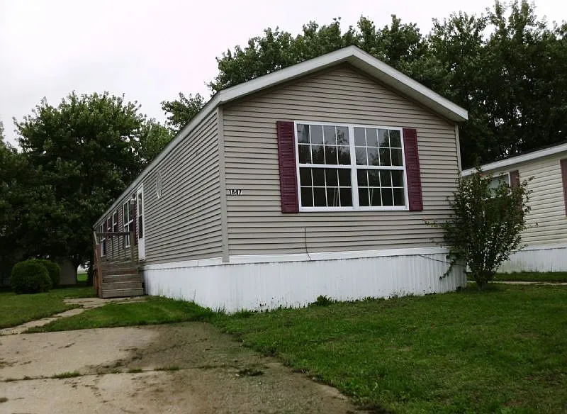 1847 Meyer St