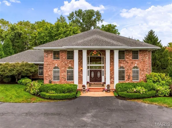 12923 Conway Rd, Saint Louis, MO 63141