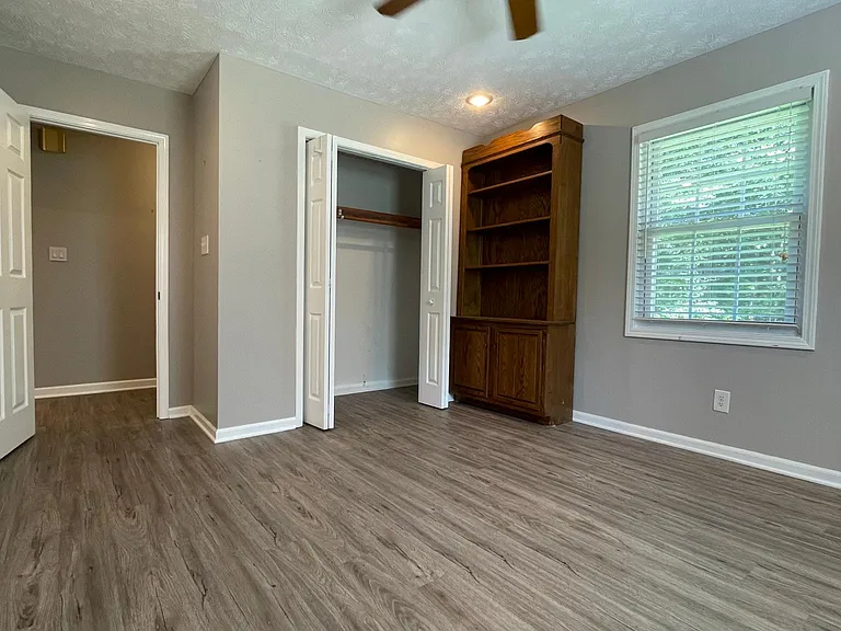1116 Robinson Rd — Photo 18