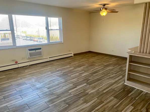429 W Talcott Rd APT 5B, Park Ridge, IL 60068